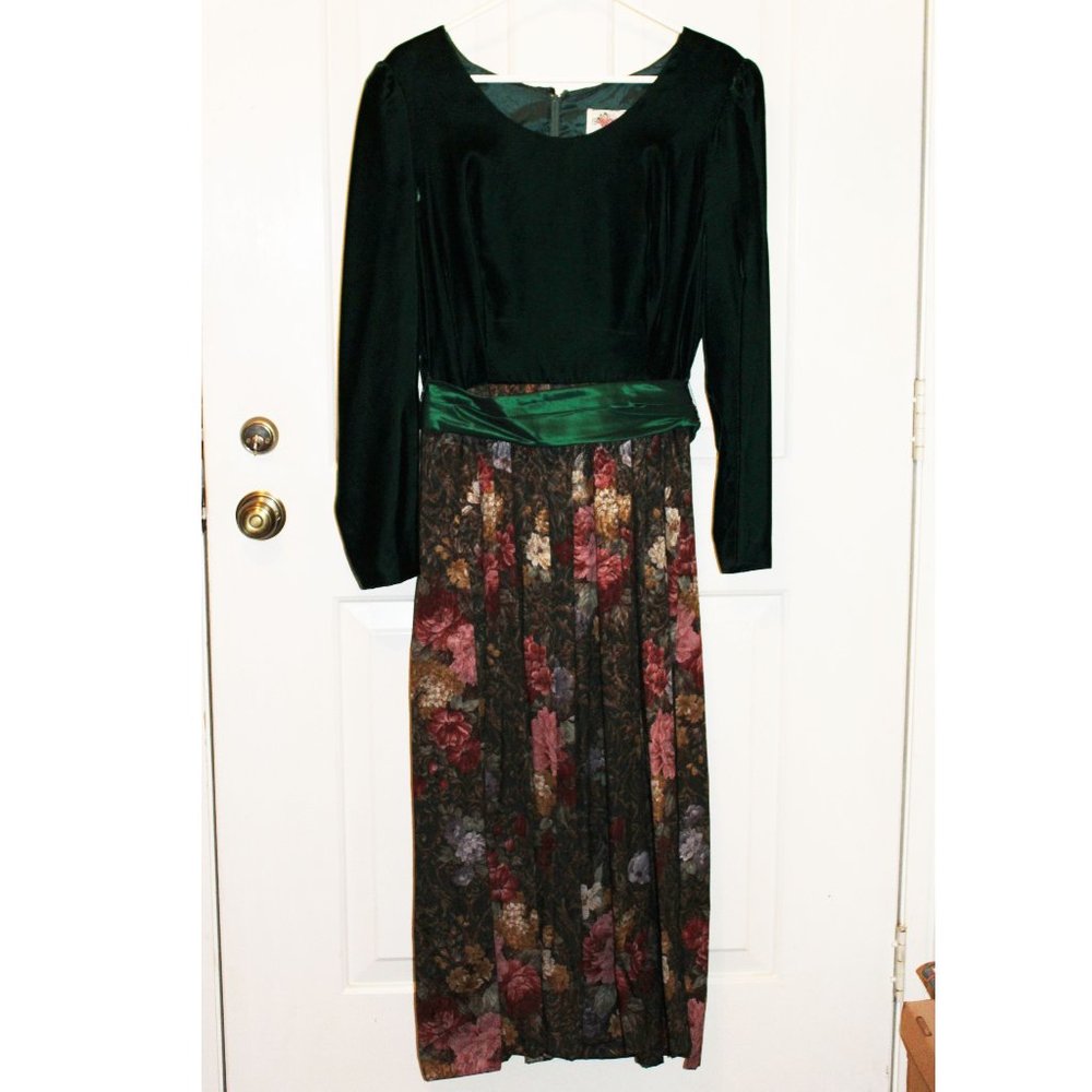 Dark Green Velvet Dress with Flowered Skirt